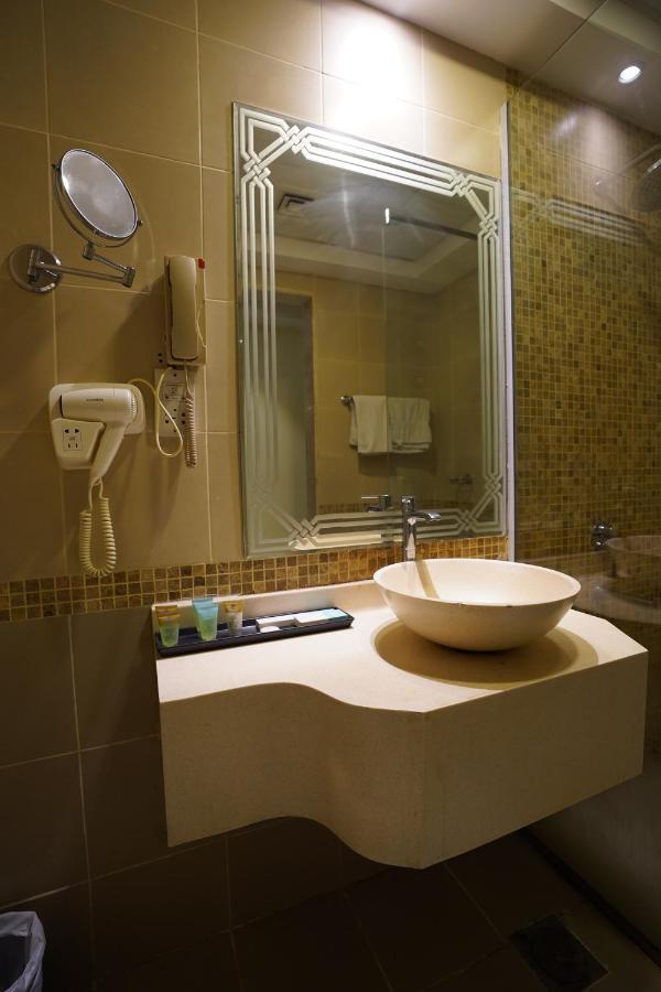 Cube Hotel Dubai Eksteriør bilde